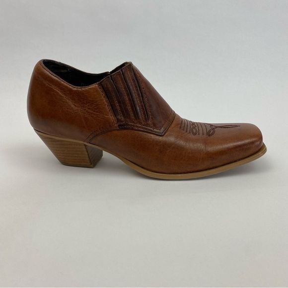 Durango Western Cowgirl Low Cut Ankle Boots Color Brown SZ 7 - Picture 5 of 11